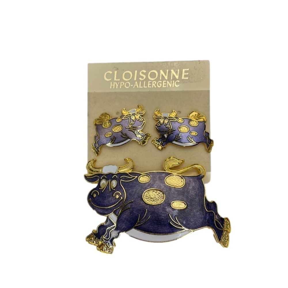 Cloisonné Purple Cow Brooch Hypo-Allergenic Earrings - Picture 2 of 7